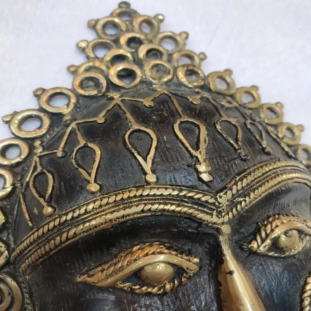 Tribal-Mask-art-work_dhokra