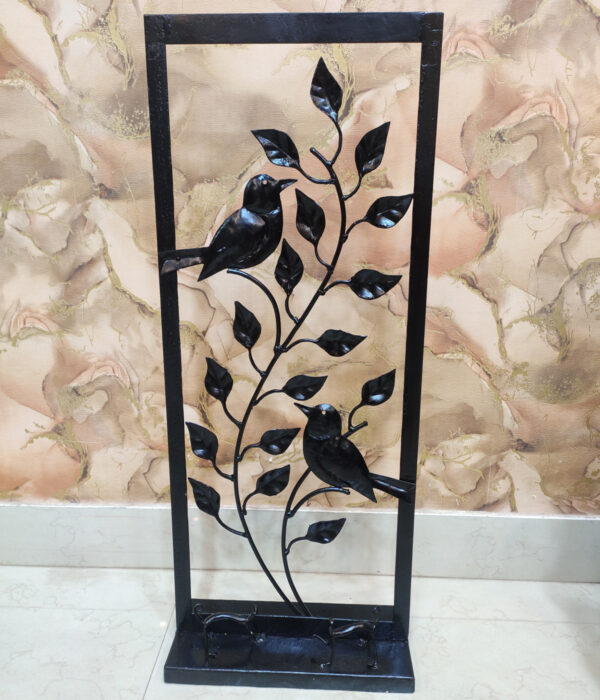 ladlika-iron-frame-bird-art-work